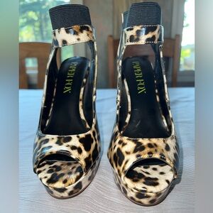 Paper Fox Stilettos Size 6